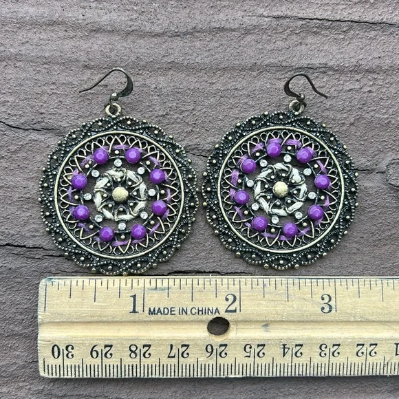 Beautiful Vintage Purple Earrings - Picture 3 of 8